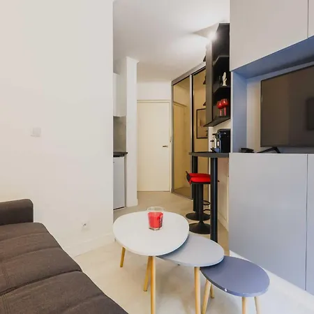 Apartment Peaceful With Terace For 2p - Sacre-c Ur
