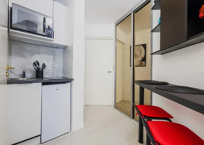 Peaceful With Terace For 2p - Sacre-c Ur