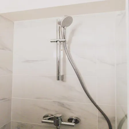 Appartement Peaceful With Terace For 2p - Sacre-c Ur *